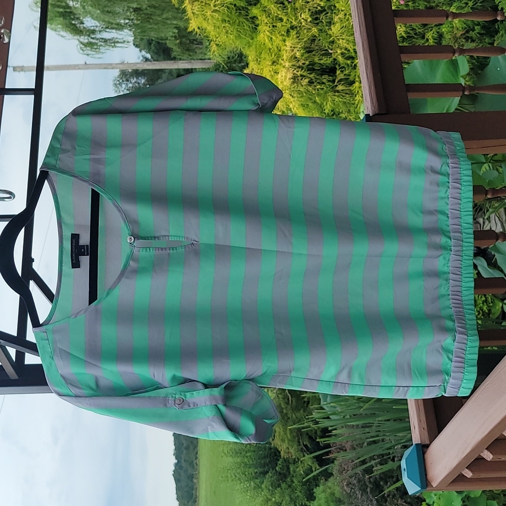 Banana Republic roll tab sleeve blouse
